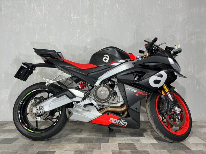 Aprilia rs 660