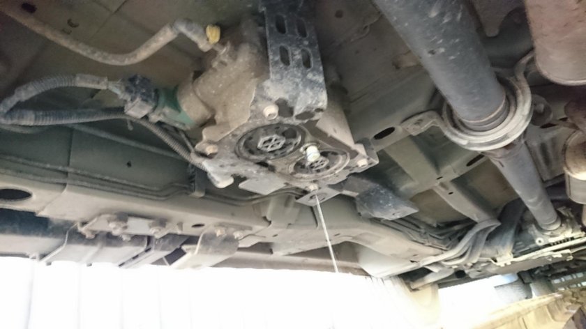 Suzuki grand vitara 2008 масло в раздатку