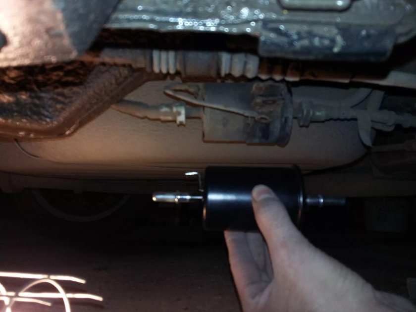 Топливный фильтр Шевроле Эпика 2.0 бензин