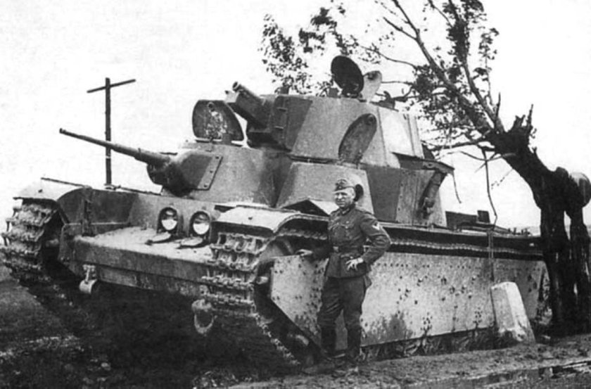 Т-35 С коническими башнями