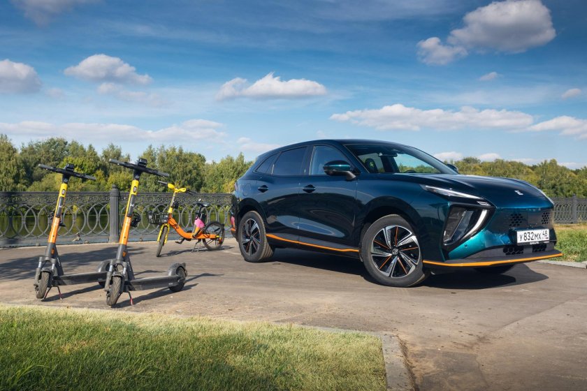 I-Sky электромобиль