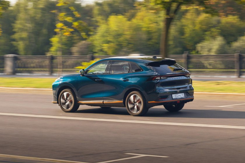 I-Sky электромобиль