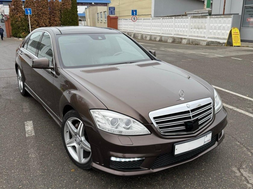 Мерседес 221 2012