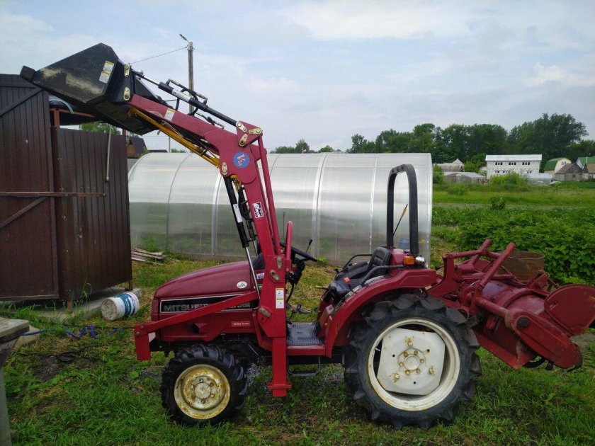 Митсубиси МТ 16 2013 С куном