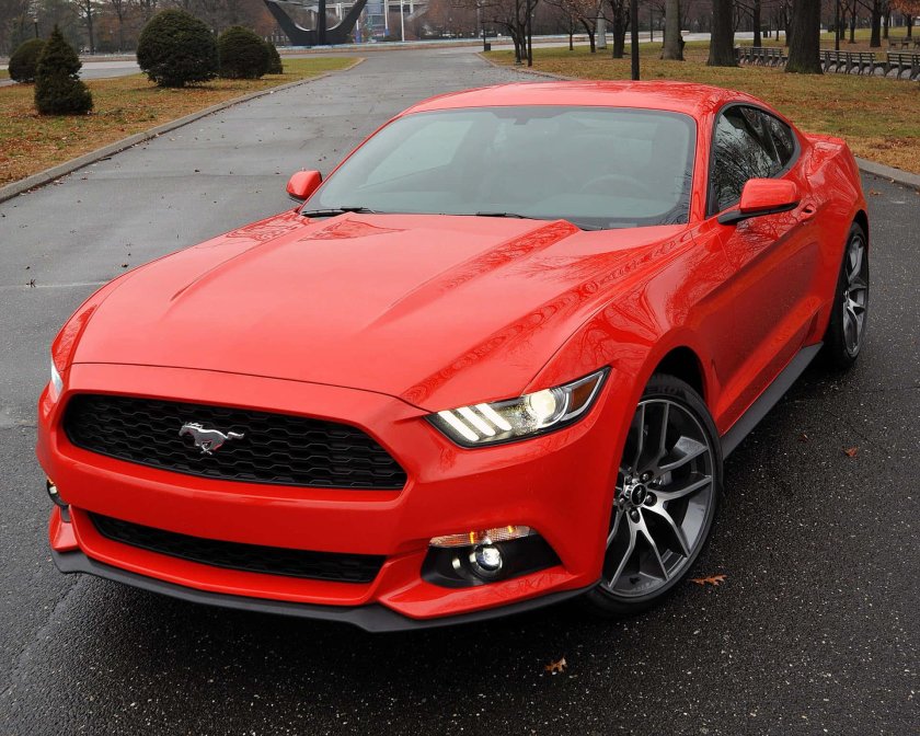 Форд Мустанг 2015