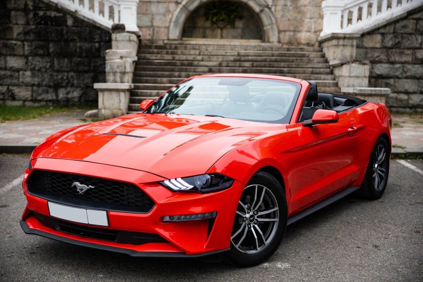 Ford Mustang Red