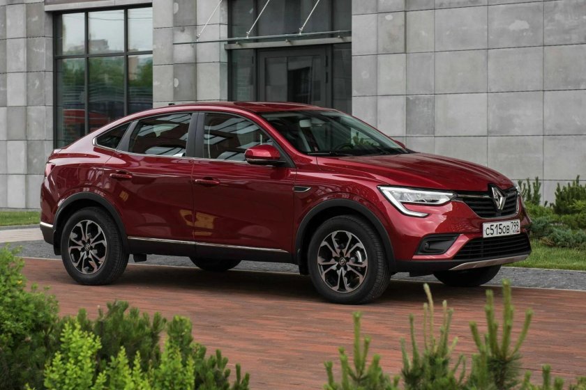 Рено аркана красная