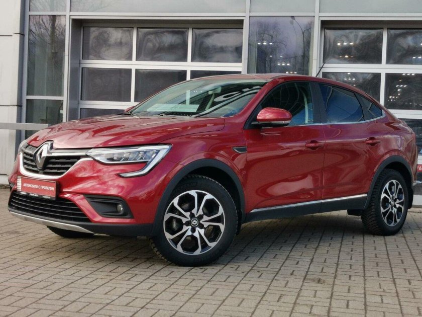 Рено аркана красная