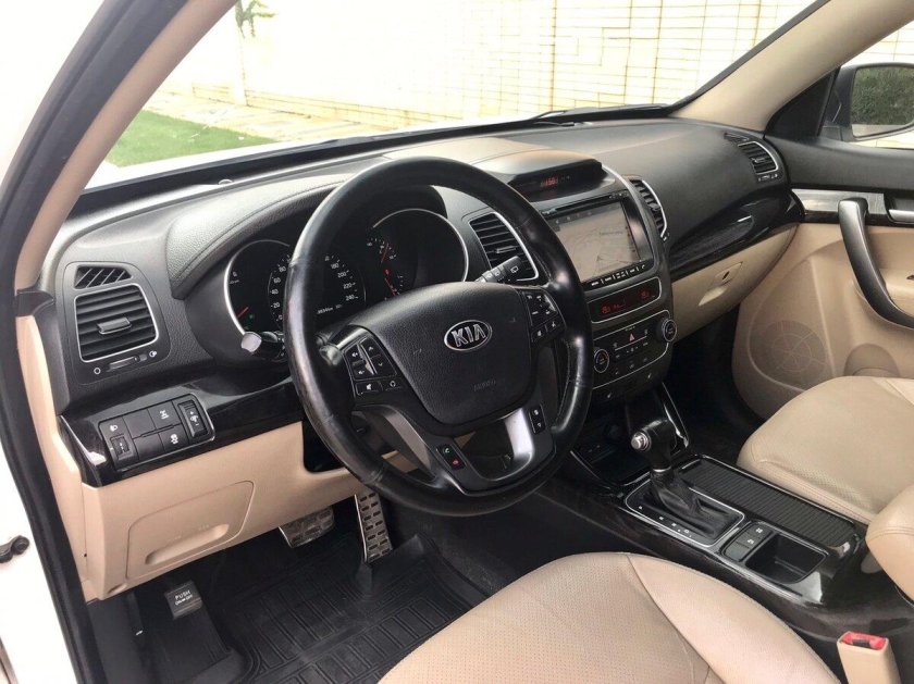 Киа Соренто 2 Рестайлинг салон