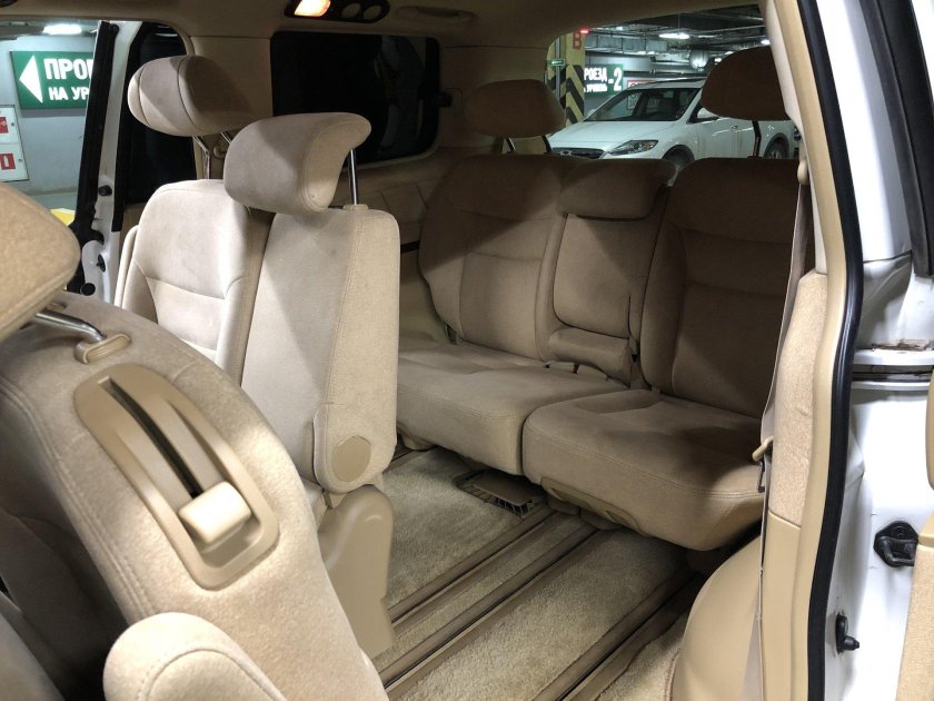 Honda Elysion 2005 салон