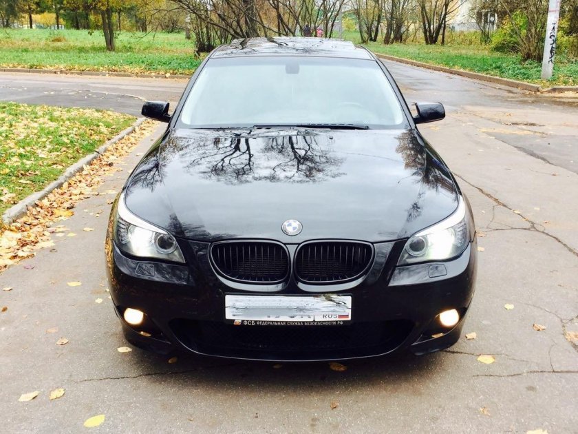 БМВ 5 2005 года