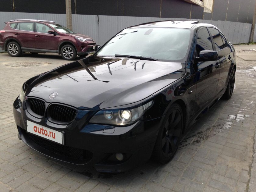 БМВ 5 серии 2005 года