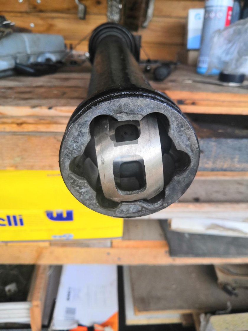 Chrysler Pacifica обойма кардана