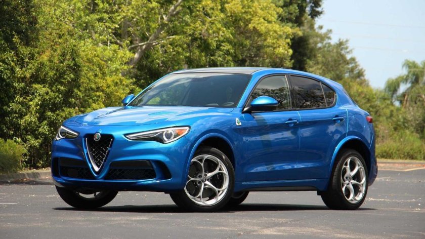 Alfa romeo stelvio quadrifoglio
