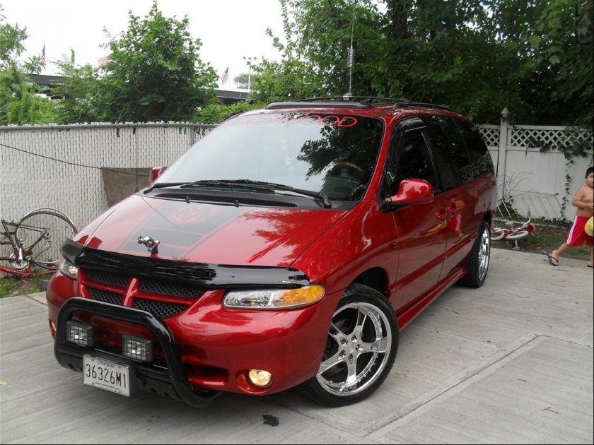 Dodge /Grand/ Caravan 2000