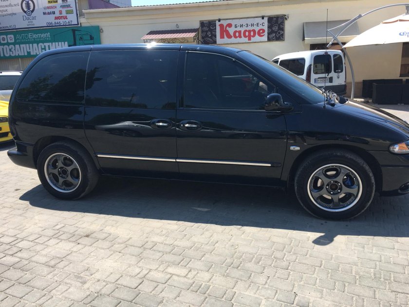 Додж Караван 3