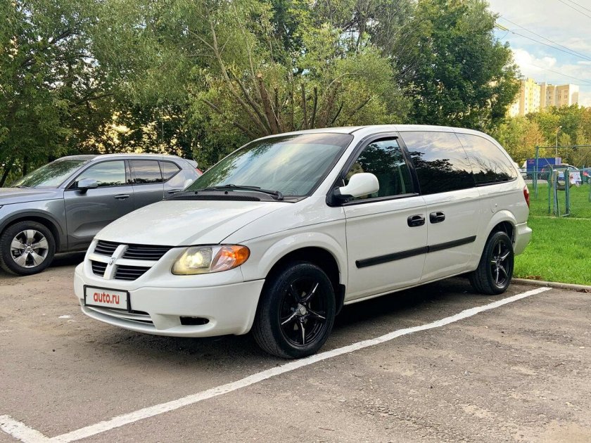 Dodge Grand Caravan 4