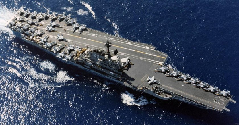 Авианосец сша