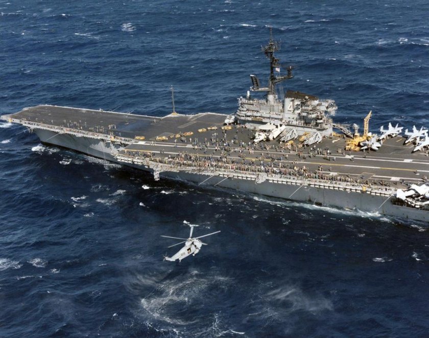 Авианосец сша