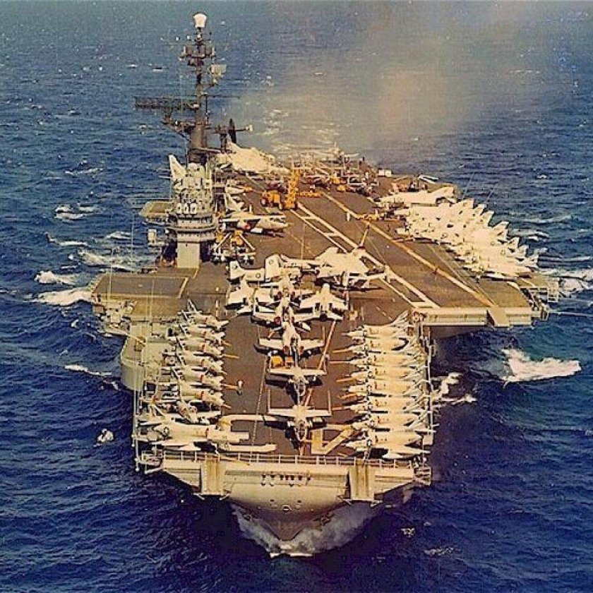 Авианосец сша