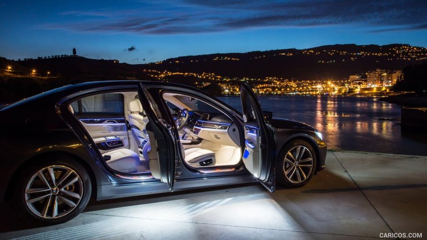 BMW 7 g11 салон