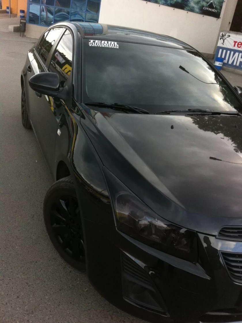 Шевроле Круз черный тонированный антихром