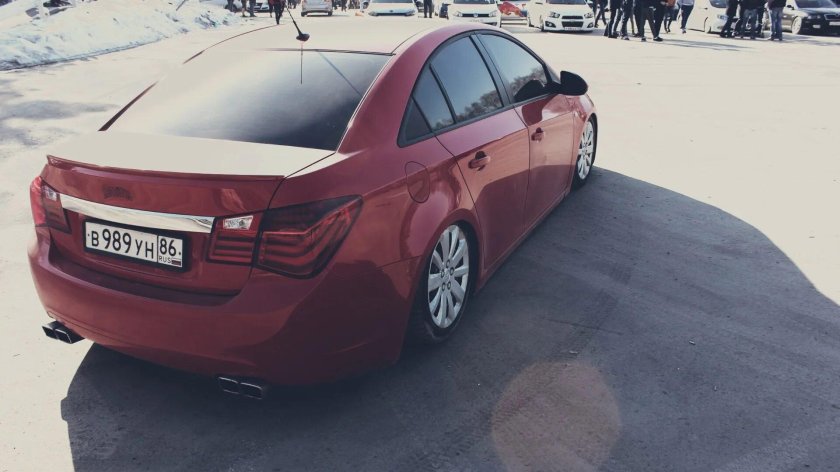 Шевроле Круз красный тонировка