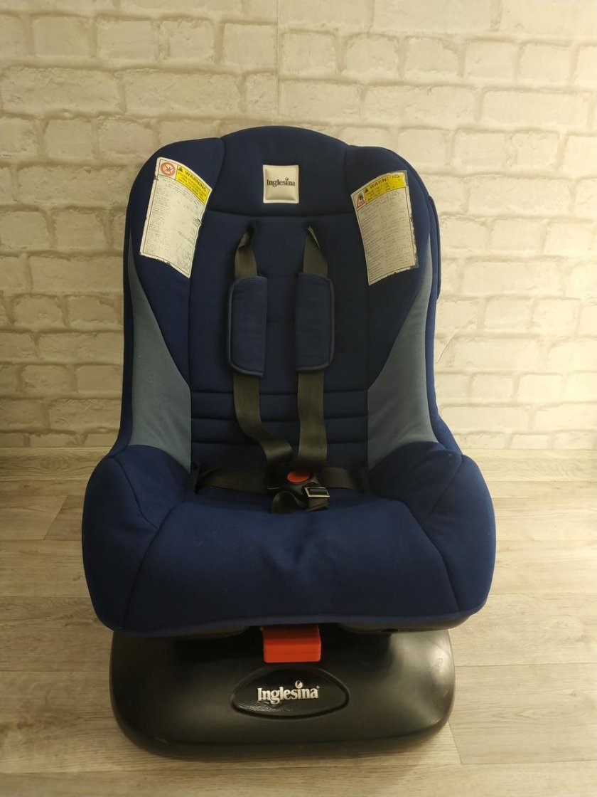 Inglesina Moovy автокресло