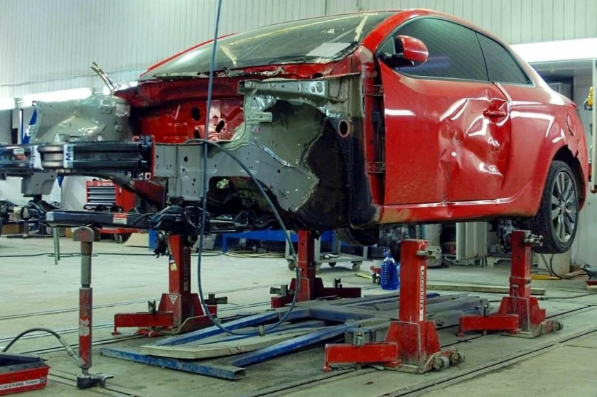 Стапель для вытяжки кузова