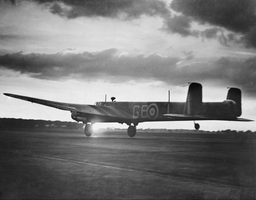 Самолет Armstrong Whitworth Whitley