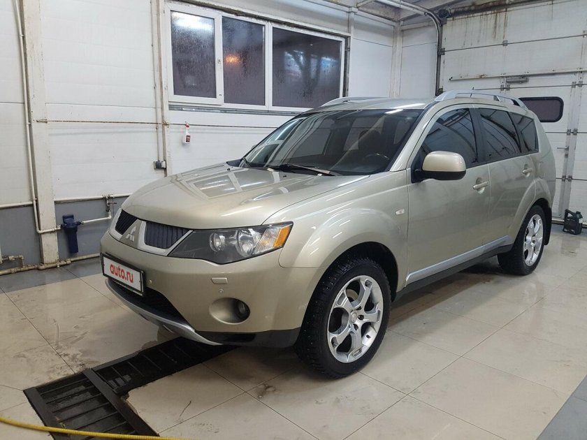 Mitsubishi outlander xl 3.0 2008