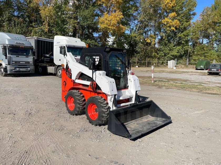 Экскаватор-погрузчик borus br-840