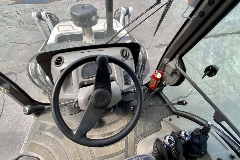 Экскаватор-погрузчик borus br-840