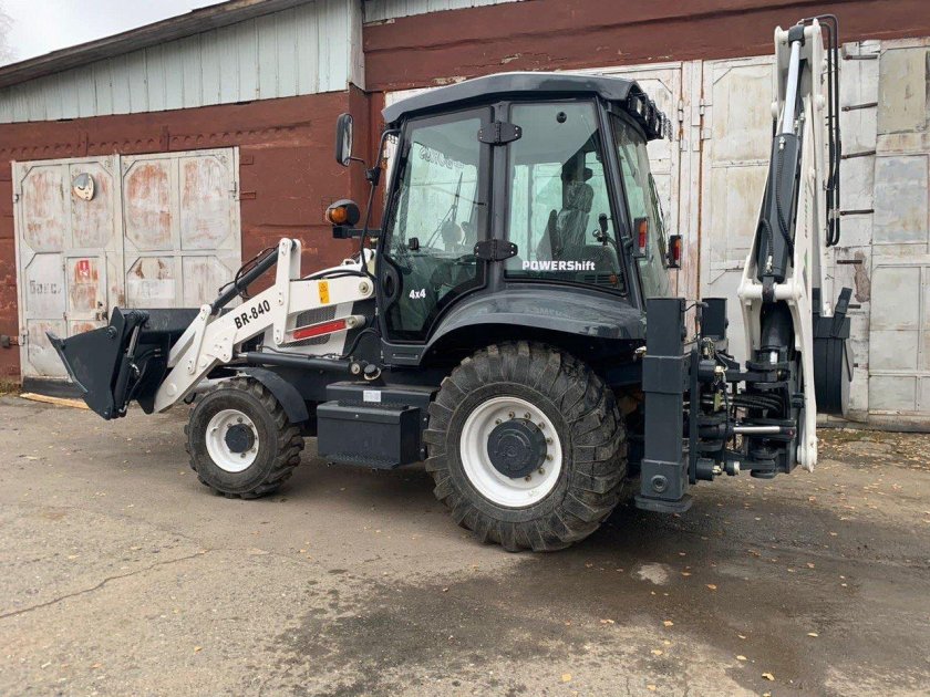 Экскаватор-погрузчик borus br-840