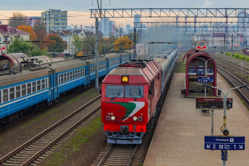 Белорусский вокзал тэп70бс