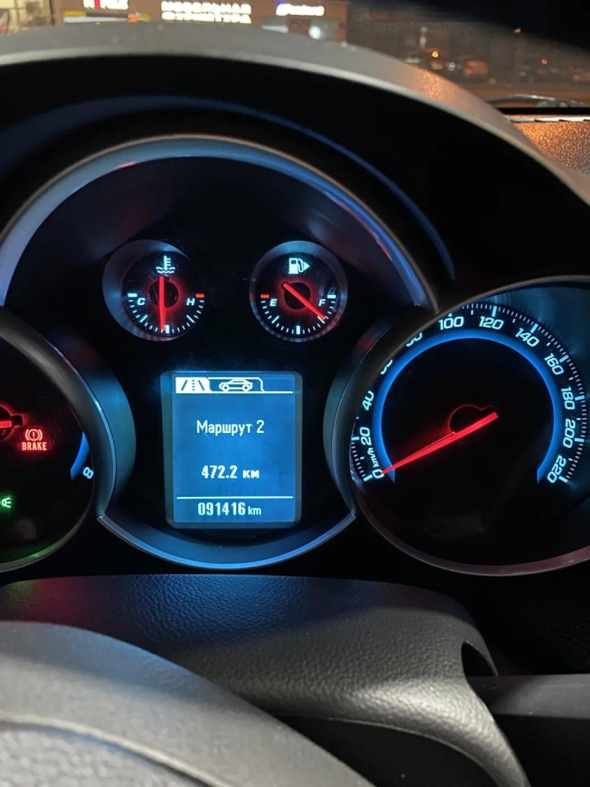 Панель приборов Chevrolet Cruze LTZ