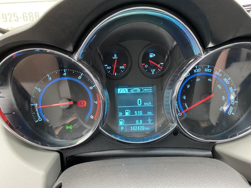 Шевроле круз приборная панель