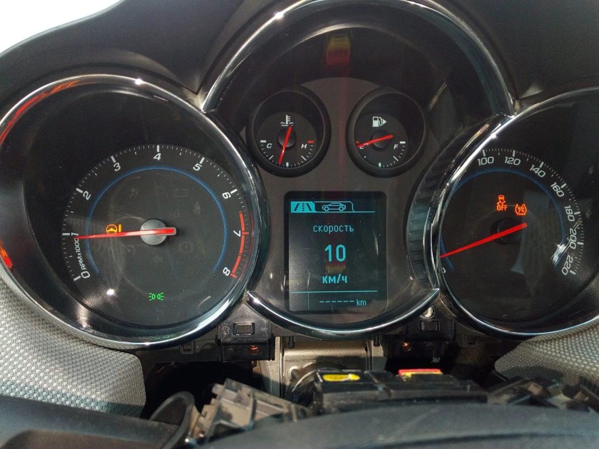Приборная панель Шевроле Круз LTZ