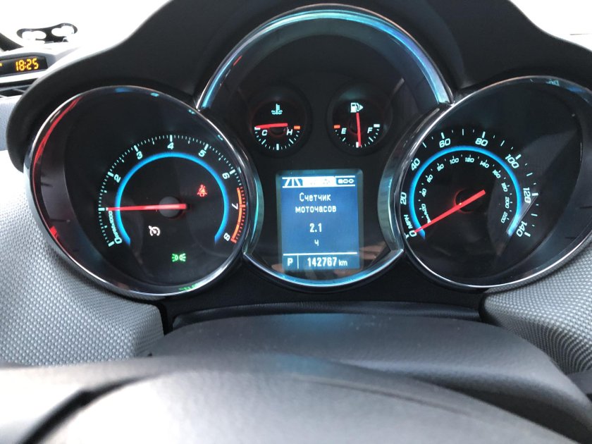 Панель приборов Шевроле Круз 1.6 автомат