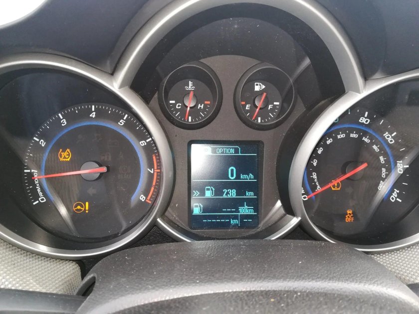 Панель приборов Шевроле Круз 1.6 автомат