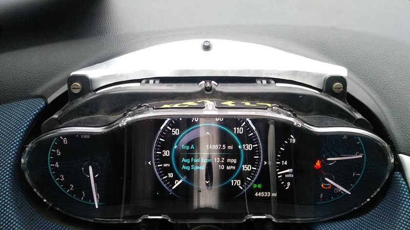 Chevrolet Cruze приборная панель