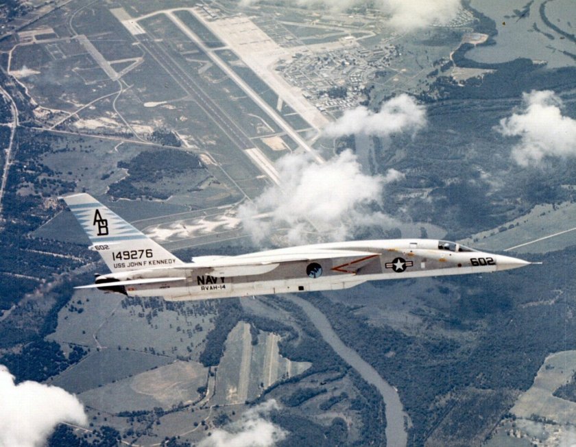 Самолет ra-5c Vigilante