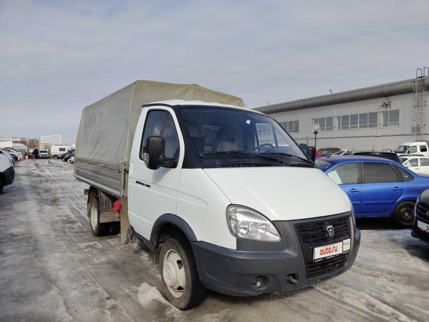 Газ газель 3302 бортовая 2005