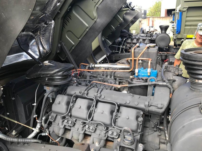 КАМАЗ 5350 двигатель