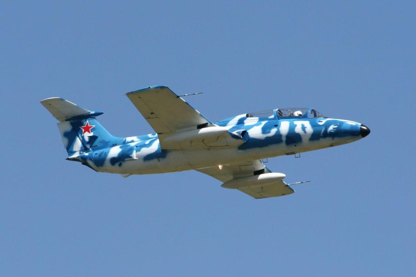 Л-29 Дельфин