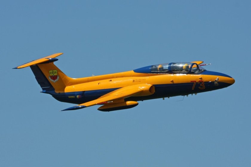 Aero l-29 Delfin