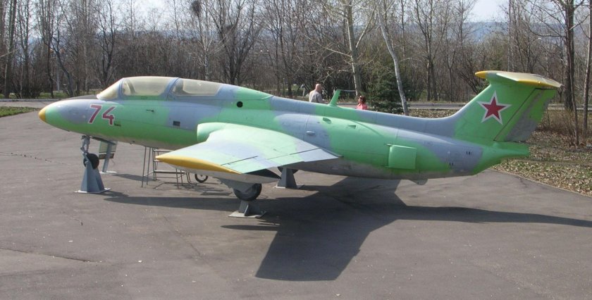 Л-29 Дельфин