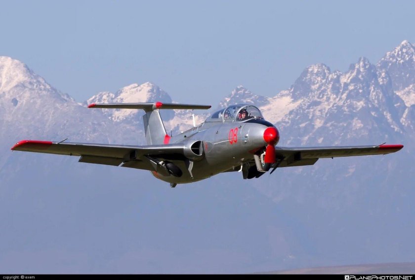 Л-29 Дельфин