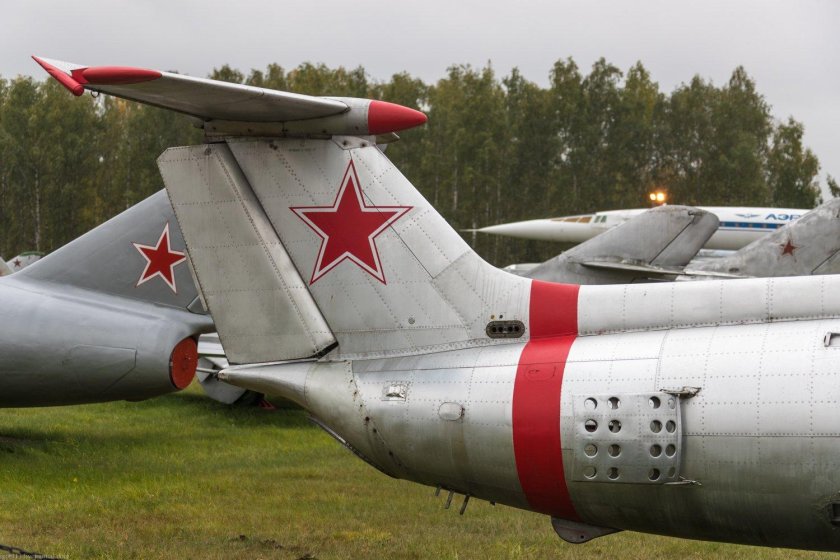 Л-29 Дельфин