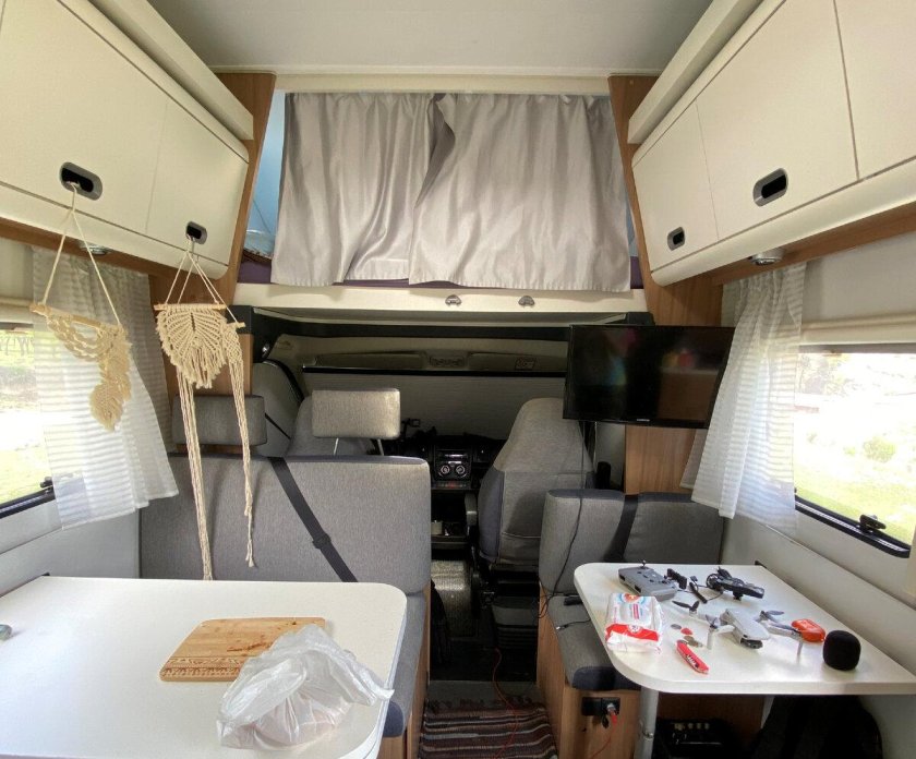 Альковный автодом